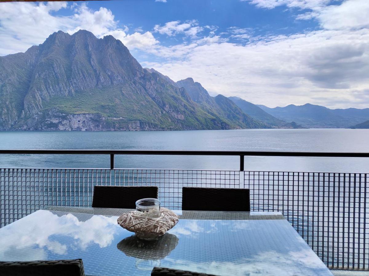Iseolakerental- Casa Trentapassi Riva di Solto Exteriör bild