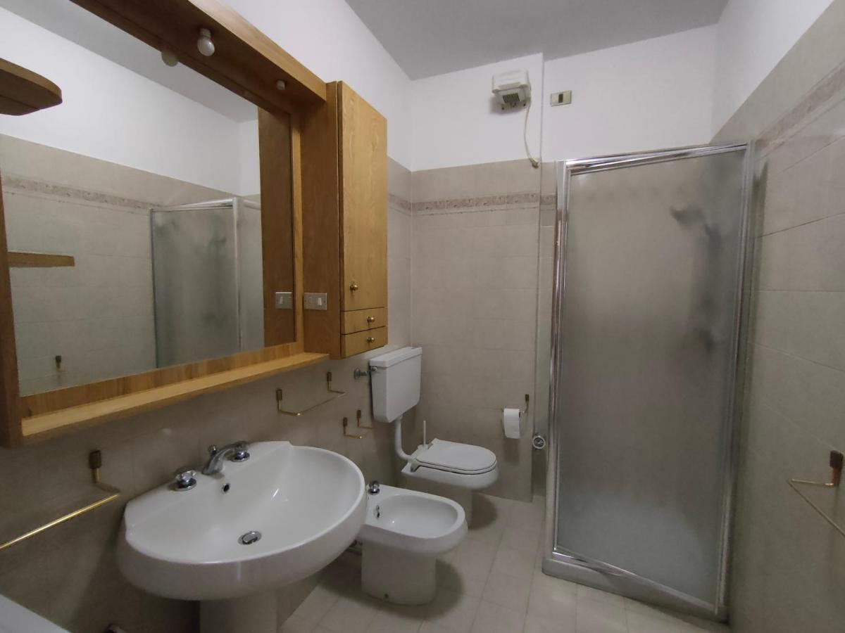 Iseolakerental- Casa Trentapassi Riva di Solto Exteriör bild