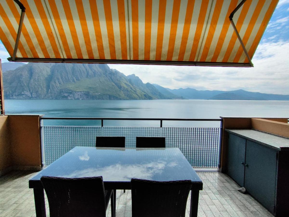 Iseolakerental- Casa Trentapassi Riva di Solto Exteriör bild
