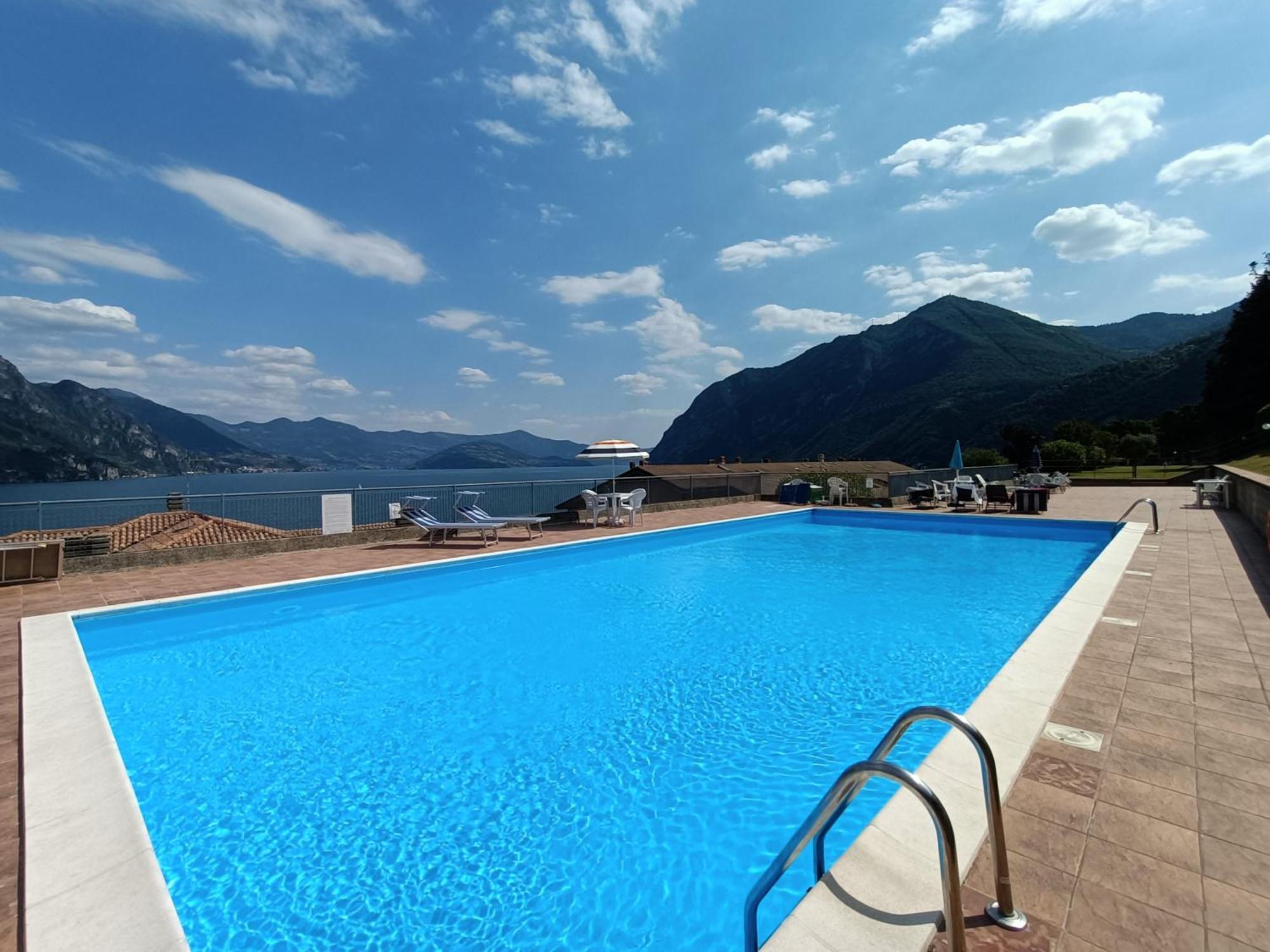 Iseolakerental- Casa Trentapassi Riva di Solto Exteriör bild
